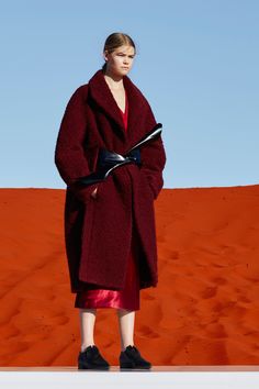 Dion Lee Pre-Fall 2016 Collection Photos - Vogue Pre Fall 2016, Dion Lee, Fall Coat, Pre Fall, Inspirational Women