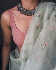 Saree Jacket Designs, Saree Jackets, Slides Outfit, Ellie Saab, Anamika Khanna, Diana Penty