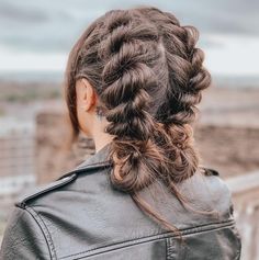 Braided Hairstyles For Frizzy Hair, Greasy Fine Hair Hairstyles, Windy Weather Hairstyles, How To Hide Greasy Hair Hairstyles, Greasy Hair Braids, Hide Greasy Hair Hairstyles, Quick Dirty Hairstyles, Dirty Long Hair Easy Hairstyles, Badass Hairstyles For Long Hair