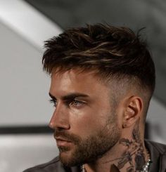 Mens Low Skin Fade, Man Haircut And Beard, Mens Haircuts Short Straight Hair, Short Wavy Hair For Men, Burst Fade Men’s Hair, Men’s Faded Haircut, Marine Haircut Men, Modern Male Haircut, Mid Fade Short Haircut Men