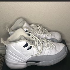 Send Offers Jordan Grey, Jordans For Men, Jordan Shoes, Gray White, Athletic Shoes, Men's Shoes, Jordan, Size 7, Man Shop