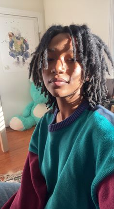 Steve Lacy Pfp Cute, Loc Styles For Round Face, Adronymous People, Masc Women With Locs, Black Loc Styles, Medium Traditional Locs, Female With Locs, Long Locs Women, Dreads On Girls