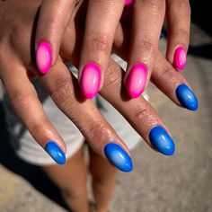 Red White Blue Aura Nails, Summer Nails Blue And Pink, Blue And Orange Aura Nails, Light Blue And Hot Pink Nails, One Hand Pink And One Hand Blue Nails, Blue Pink Aura Nails, Red White And Blue Aura Nails, Pink And Blue Aura Nails, Bright Aura Nails