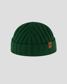 Cap Men Fashion, Fisherman Beanie, Sneaker Dress Shoes, Loafer Sneakers, Look Your Best, Hat Pins, Camping Shirt, Casual Boots, Beanie Hats