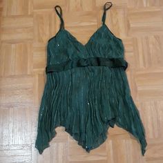 Forever 21 Sequin Babydoll Top Never Worn Highwaisted Tie Length-19.5 Pit To Pit- 15 Summer Casual Sunmer Date Forever 21 Cami Top For Party, Forever 21 V-neck Tops For Night Out, Forever 21 Camisole Top For Night Out, Green V-neck Tank Top For Night Out, Light Pink Tops, Hot Pink Shorts, Strappy Crop Top, Black Crop Top Tank, Black Cropped Tank