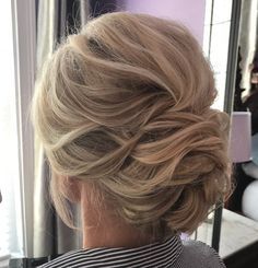 Bouffant Updo, Teased Hair, Veil Hairstyles, Bride Hair, Penteado Cabelo Curto, Wedding Hairstyles Updo