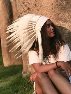 Indian headdress Leather Fringe Bag, Indian Headdress, Boho Handbags, Jewelry Travel, Travel Australia, Travel Family, Boho Purses, Fringe Bags, England Travel