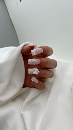 Cute clean girl nails with pearls and loop🎀 #loop #pearl #nails #nails #nailart #nailsofinstagram #white #clean #summer #fall #spring #vacation #girly Nails With Pearls, White Nail Ideas, Clean Girl Nails, Bow Nail Designs, Bow Nails, Cute Simple Nails, Edgy Nails