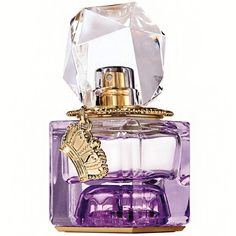 Oui Juicy Couture Play, une collection de parfums à porter seuls ou à superposer, pour cr&eacuteer le parfum qui vous ressemble. Parfumez. Associez. Cr&eacuteez. Eblouissant. Divin. Somptueux. Oui Juicy Couture Play Decadent Queen est un parfum floral, ambré et fruité, avec des notes de cerise, ch&egravevrefeuille et vanille. Àporter seul ou à superposer avec d'autres parfums de la collection Oui Juicy Couture Play pour cr&eacuteer un parfum qui vous est propre. PYRAMIDE OLFACTIVE : Famille olfa Juicy Couture Perfume, Couture Perfume, Fragrance Bottles, Diffuser Jewelry, Perfume Collection, Say Yes, Ulta Beauty, Women Fragrance