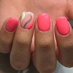 Gel Manicure Nail Art, Summer Manicure Ideas Short Nails, Fun Manicure Ideas, Cute Gel Nail Designs, Short Gel Nails Summer, Gel Nails Ideas, Shellac Nail Art, Cute Nail Colors