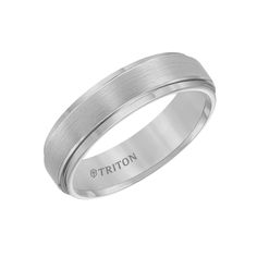 a men's wedding band that is in white gold with a satin finish and matt finish