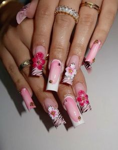 Nails Acrylic Aquarius, 2000 Flower Nails, Junk Nails Hello Kitty, Cute Medium Nails Ideas, Cute Junk Nails, Baddie Nail Inspo Acrylic, Crazy Design Nails, Taper Square Nails, Long Acrylic Nails Designs Ideas Baddie