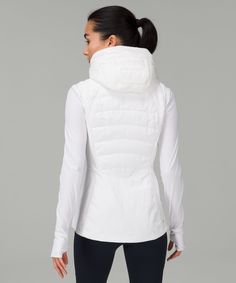 Add another mile to your cold-weather run. This vest helps protect you from the elements and has stretchy fabric where you need to move. Designed for Running. Slim fit skims your body. Removable dickie zips into inside of vest. Zippered exterior pockets with a hidden phone sleeve. Reflective details. Running In The Cold, Running In Cold Weather, Womens Fashion Edgy, Tech Fleece, Vest White, Water Repellent Fabric, Workout Hoodie, Sportswear Women, Women's Coats & Jackets