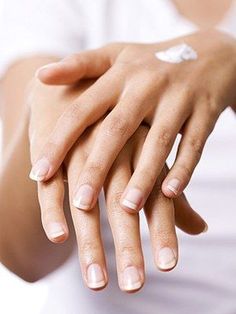 Baking Soda Nails, Split Nails, Types Of Manicures, Curved Nails, Nail Care Tips, Daily Nail, Nail Fungus, Nail Health, My Nails