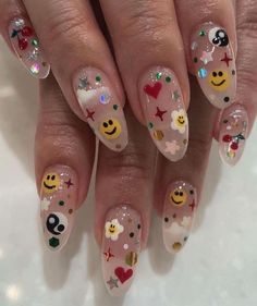 Wallows Nails, Nail Art Cute Kawaii, Clowncore Nails, Shrek Nails, Grunge Nail Inspo, Funky Nail Ideas, Clown Nail Art, Kitsch Nails, Soft Grunge Nails