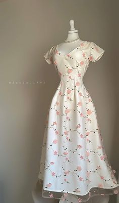 Rok Outfit, Cute Dress Outfits, Fancy Dresses Long, Elegant Dresses Classy, Quick Outfits, Easy Trendy Outfits, Simple Trendy Outfits, Fashion Mode