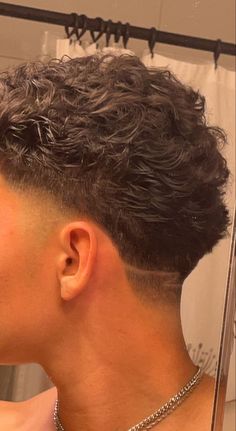 Tapered Haircut Straight Hair Men, Men Haircut Taper Fade, Tapper Hair Cuts Men, Short Curly Haircuts Men Fade, Coupe Mullet Homme, Mullet With Taper Fade, Men’s Shorter Hairstyles, Short Curly Taper Fade, Temple Fade Curly Hair