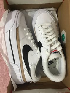 Nike Court Legacy Lift, Court Legacy Lift, Nike Court Legacy, Trendy Shoes Sneakers, Jordan Shoes Girls, Streetwear Shoes