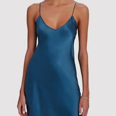 100% Silk Slip Dress In While Gambit And Black With Adjustable Spagetti Straps Size Large Elegant Satin Sleep Mini Dress, Elegant Satin Mini Dress For Sleep, Elegant Blue Camisole Dress, Fitted Cami Dress For Night, Chic Camisole Dress For Night, Chic Camisole Night Dress, Night Midi Dress With Spaghetti Straps, Elegant Cami Night Dress, Elegant Cami Mini Dress