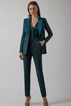 Green Suit For Women, Power Suits For Women, Formal Suits For Women, Woman In Suit, Homecoming Outfits, Suit For Women, Prom Suits, Green Suit