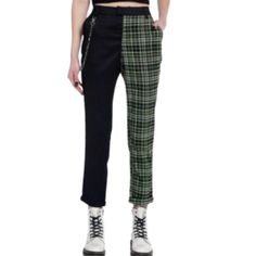 Nwot Hot Topic Punk Split Plaid Pants 5 26/28 Measured Flat Across In Inches: Waist: 26-29 1/2 Rise: 16 Inseam: 31 New Without Tags Plaid Pants, Hot Topic, Black Green, Pant Jumpsuit, Split, Pants For Women, Plaid, Tags, Pants