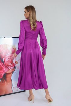 Lavender V-Neck Puff-Sleeve Midi Dress – ELAGIA Square Neckline Long Sleeve, Satin Long Sleeve, Sleeve Maxi Dress, Fashion Night, Long Sleeve Maxi, Long Sleeve Maxi Dress, Date Night, Puff Sleeve, Evening Dresses