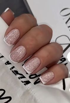 New Years Eve Nail Designs, New Years Eve Nail, January Nail Designs, New Years Eve Nails, Unghie Nail Art, January Nails, Pink Glitter Nails, Short Nail, New Year's Nails