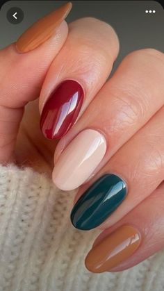 Mail Designs For Short Nails Fall, Fall Nails Ideas Autumn Simple Short, November Nail Trends, Late Summer Early Fall Nails 2023, Fall Nails Ideas Autumn Almond, Fall Natural Nails Short, November Gel Nails, Pretty Nails For Fall, Fall Fingernails