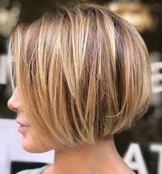 Messy Blonde Bob, Very Short Bob Hairstyles, Short Textured Bob, Short Bob Cuts, Tousled Bob, Bob Haircuts For Women