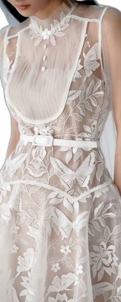 فستان سهرة, Dreamy Dress, Lace Fashion, Mode Inspiration, Fashion Details, Couture Fashion, Classy Outfits, Pretty Dresses, Chic Outfits