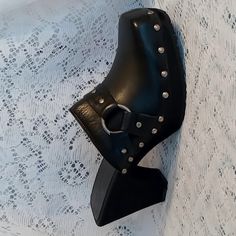 Nwot Seychelles Made In Brazil 3.5 Inch Wooden Heel Platform Clog Mule Size 9 Studded Belt/Harness Detail Black Leather Ships From Clean Smoke Free/Dog Friendly Home. Happy To Answer Any ?'S New To Poshmark? Use My Code Lizard632 To Sign Up & Save $10 On Your 1st Purchase. Measurements Are Taken Flat Lay And Are Approximate. Black Mules With Metal Feet And Round Toe, Black Party Platform Clogs, Platform Clogs With Faux Leather And Closed Toe, Faux Leather Platform Clogs With Closed Toe, Leather Clogs With Round Toe For Party, Leather Round Toe Clogs For Party, Faux Leather Closed Toe Platform Clogs, Black Round Toe Clogs For Party, Leather Party Clogs With Round Toe