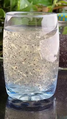 Refreshing Ginger Chia Seed Drink for Rapid Weight Loss Makanan Rendah Kalori, Resep Smoothie, Healthy Juice Drinks, Resep Diet, Healthy Drinks Smoothies, Healthy Juice Recipes, Makanan Diet, Healthy Homemade Recipes, Healthy Drinks Recipes