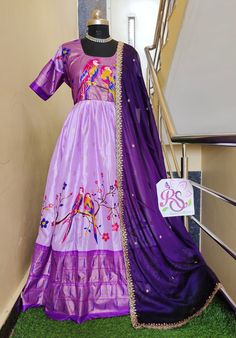 Kids Fashion Dress, Jewelry Fashion Trends, Gold Necklace Designs, Anarkali, Festival Fashion, Necklace Designs, Kids Fashion, Fashion Dresses, Gold Necklace