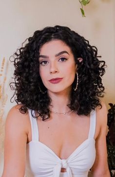 Lob Curly Haircut, Curly Hair No Bangs, Short Hair Cuts Shoulder Length, Shoulder Length 3b Hair, Short Curly Haircuts 3b, Shoulder Length Natural Curly Hair, Shoulder Curly Hair, Curly Haircut 3b, Mid Length 3b Curly Hair