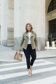 Curvy Classy Outfits, Plus Size Business Casual Outfits, Plus Size Work Wear, Winter Closet, Black Jeans Outfit, 2024 Style, Fall Denim, Prime Day, Sweaters And Jeans