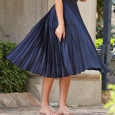 Dark Navy Blue Pleated Chiffon Midi Skirt De Collection Lined Hidden Zip At Center Back Waist New/Never Worn Pair With A Bodysuit Tee And Cardigan For Fall Or A Tank Top, For Dressier Look A Satin Blouse And Heels Machine Wash Hang Dry Womens Sz L Laid Flat Measures 18” Across Waist, 25” Length Elegant Summer Pleated Stretch Skirt, Elegant Stretch Pleated Skirt For Summer, Elegant Blue Pleated Skirt For Spring, Navy Pleated Skirt For Spring, Blue Midi Length Pleated Skirt For Summer, Navy Pleated Skirt Bottoms For Spring, Spring Navy Pleated Bottoms, Navy Pleated Bottoms For Spring, Chic Blue Knee-length Pleated Skirt