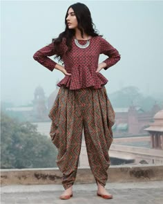 casual printed dhoti wear Sarouel Pants, डिजाइनर कपड़े, Saree Bollywood, Dhoti Pants, Diwali Rangoli, Salwar Kamiz, Trendy Dress Outfits, Kurti Designs Party Wear, Kurta Designs Women