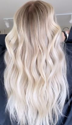 30 Best Balayage Hair to Inspire You Lighten Hair Naturally, Best Balayage, Light Blonde Balayage, Blonde Hair With Roots, Bright Blonde Hair