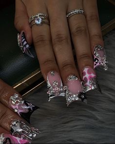 Pink And Black Junk Nails, Junk Nails Black Women, Cute Nails Black Women, Acrylic Nails Gems, Junk Nails Bling, Black Junk Nails, Pink Junk Nails, Blinged Nails, Dramatic Nails