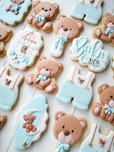 Babyshower cookies for a sweet baby boy Bear Baby Shower Cookies, Gateau Baby Shower Garcon, Gift Treats