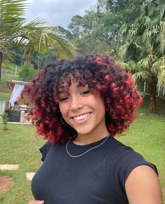 Red Tips On Black Hair, Red Tip Hair, Round Haircut, Red Hair Tips, Pretty Short Hair, Cabello Afro Natural, Dyed Tips, Hair Dye Tips, Red Ombre Hair