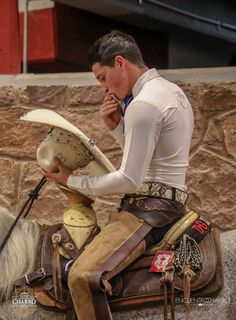 Vaquero Outfit Mexican Men, Western Outfits For Men, Country Wedding Outfit, Cowboy Love, Rodeo Cowboys