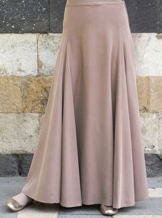 Solid Flared Fitted Skirt, Solid Fitted Flare Skirt, Fitted Flare Skirt In Solid Color, Lined Flare Skirt, Solid Color Fitted Flare Skirt, Fitted Flared Skirt With Pleats, Elegant Skirt With Wide Hem, Elegant Flowy Skirt With Wide Hem, Elegant Fall Skirt With Wide Hem