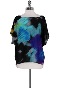 Current Boutique-Alice & Olivia - Multicolor Dolman Sleeve Top Sz M Chic Multicolor Graphic Print Top, Multicolor Silk Tops With Vibrant Print, Bold Abstract Print Summer Tops, Casual Silk Tops With Vibrant Print, Bold Summer Tops With Abstract Print, Multicolor Silk Top With Vibrant Print, Chic Blue Top With Abstract Print, Silk Graphic Print Multicolor Tops, Silk Multicolor Graphic Print Tops