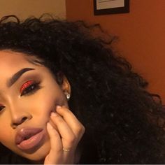 Eye Makeup Brown Skin, Makeup Brown Skin, Eye Makeup Brown, Red Makeup Looks, Face Goals, Eyeshadow Designs, Eyeshadow Ideas, Face Base, Red Eyeshadow