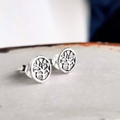 925 Sterling Silver Tree Of Life Stud Earrings Metal:925 Sterling Silver Hallmark:925 Width:7 mm Height:8 mm >Nickel Free >Tarnish Resistant >No Allergic reaction >30 days return policy ++Items come in a gift box ready to be gifted Please contact me if you have any questions about the jewelry you are interested in buying. My Shop: https://www.etsy.com/shop/banujewelryusa Follow BANU Jewelry on Facebook, Instagram and other social media sites to keep up to date with newest products. w Silver Nickel-free Cartilage Earrings As Gift, Silver Sterling Silver Cartilage Earrings Gift, Silver Sterling Cartilage Earrings Gift, Gift Silver Sterling Silver Cartilage Earrings, Silver Nickel-free Cartilage Earrings For Gift, Classic Sterling Silver Cartilage Earrings Gift, Nickel Free Classic Cartilage Earrings As Gift, Silver Cartilage Earrings As Gift, Classic Nickel-free Cartilage Earrings As Gift