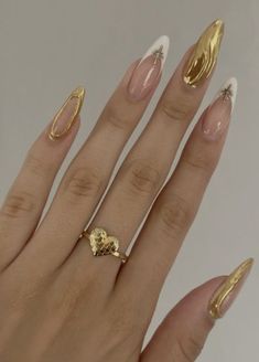 Golden Nail Art, Classy Almond Nails, Golden Nails, Vintage Nails, Simple Acrylic Nails, Blush Nails, Bright Nails, Soft Nails, Glam Nails