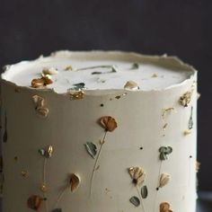 Beige Wedding Cake Simple, 6" Cake, Earthy Cake, December Cake, Sage Green Wedding Cake, Sage Green Cake, Pineapple Upside Down Cake Recipe, Upside Down Cake Recipe, Green Cake