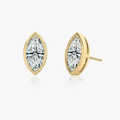 The Bezel Solitaire Studs combine vintage-inspired detail and modern appeal together for a look that’s timelessly elegant. Marquise Earrings, Modern Engagement Rings, Solitaire Studs, Unisex Gifts, Pretty Gift, Marquise Cut, Jewelry Rings Engagement, Lab Created Diamonds, Huggies Earrings