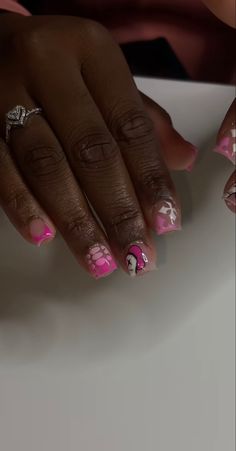 Preppy Nails Short Square, Nail Designs For 10 Year, Cute Ways To Paint Your Nails, Nails For 10 Year Girl, Nail Set Ideas Short, Nails Short For Kids, Short Cartoon Nails, Kid Nails Designs, Neon Nails Designs Short